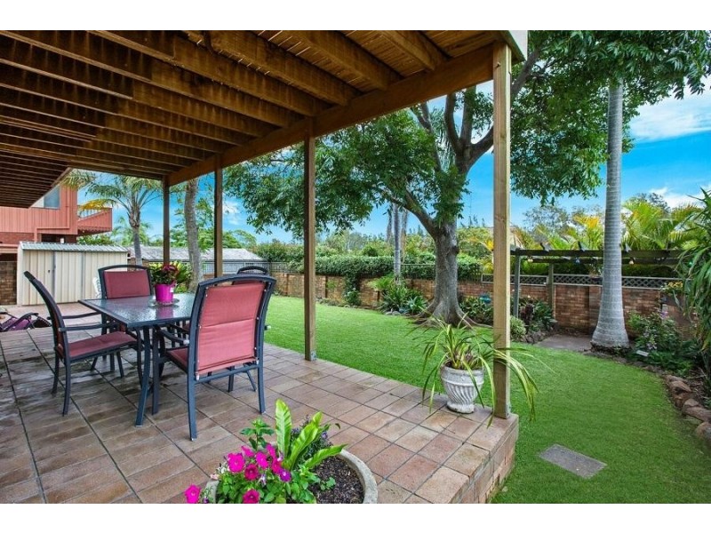 10 Henricks Parade, Mount Warrigal NSW 2528