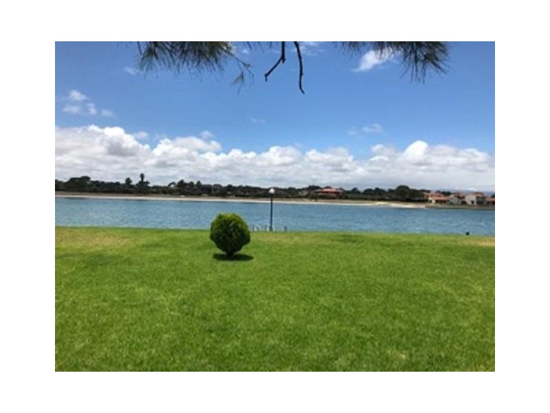 4/72 Military Road, Tennyson SA 5022