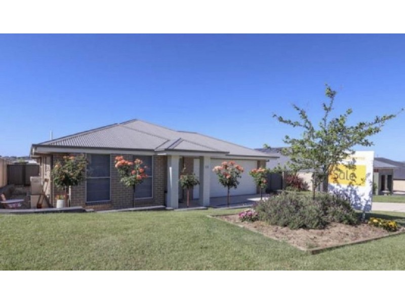 69 Graham Drive, Kelso NSW 2795