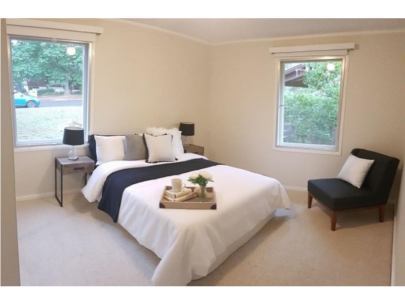 16 Gilbert Street, Hackett ACT 2602