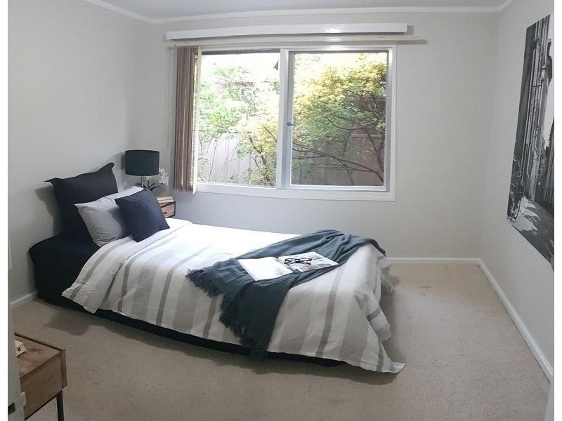 16 Gilbert Street, Hackett ACT 2602