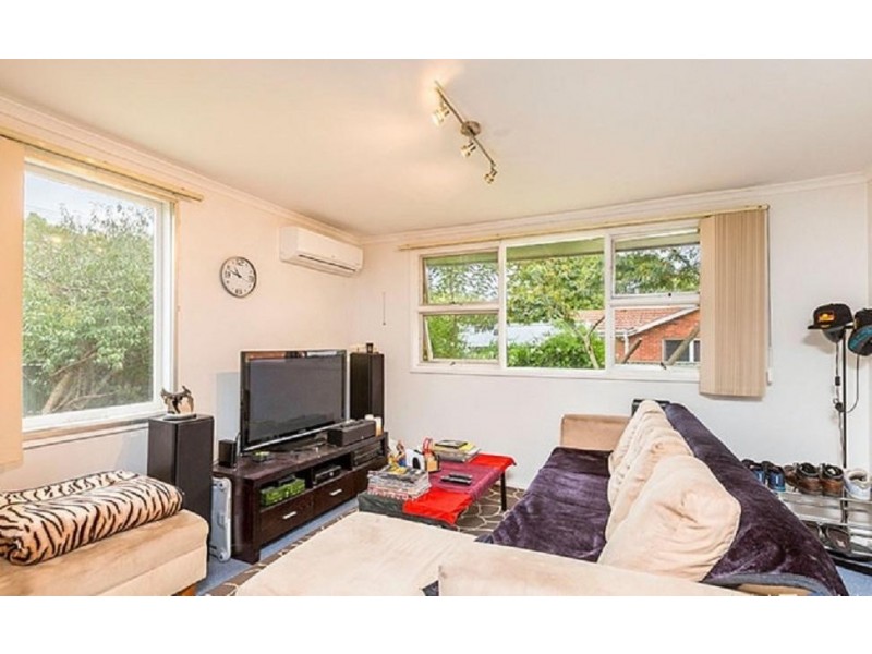 16 Gilbert Street, Hackett ACT 2602