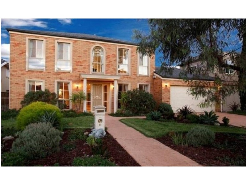 13 South Shore Avenue, Point Cook VIC 3030