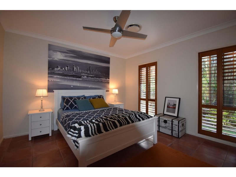 73 Oakview Circuit, Brookwater QLD 4300