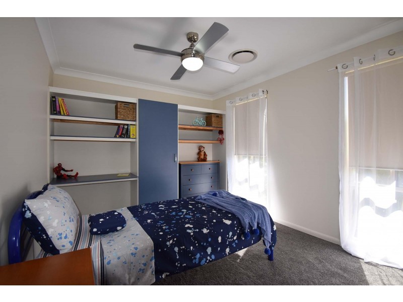 73 Oakview Circuit, Brookwater QLD 4300