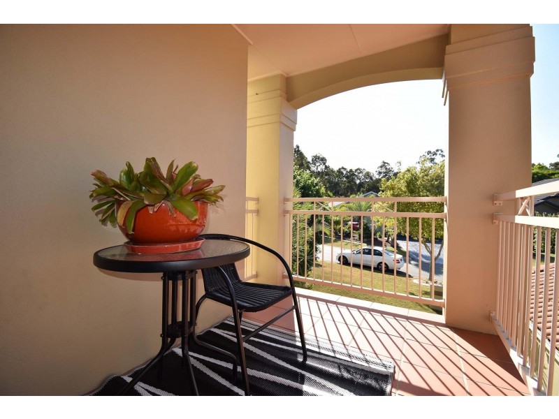 73 Oakview Circuit, Brookwater QLD 4300