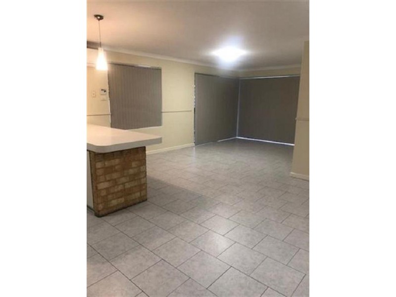 2 Pine Court, Meadow Springs WA 6210