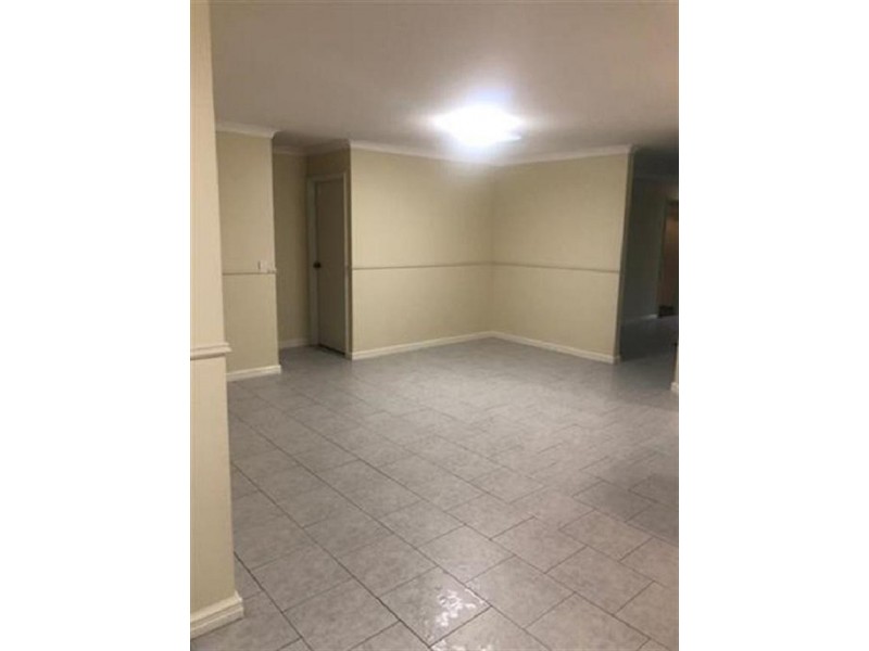 2 Pine Court, Meadow Springs WA 6210