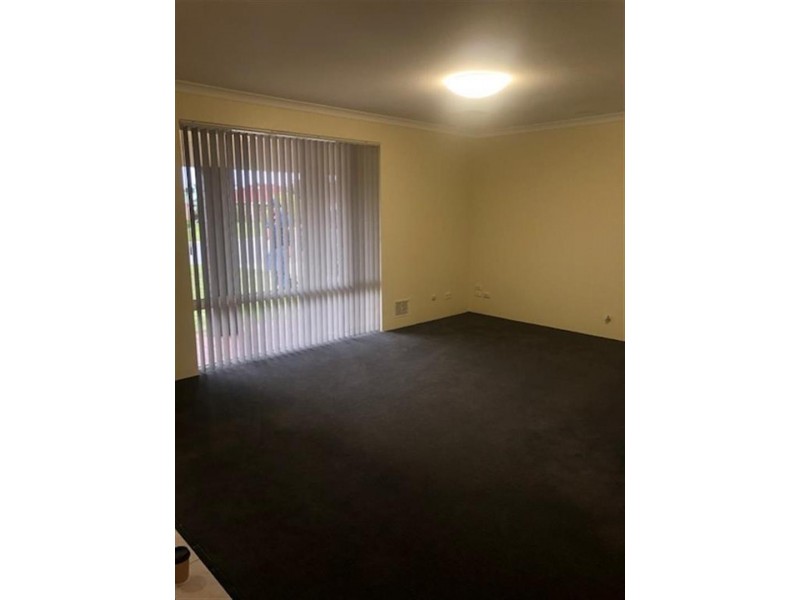 2 Pine Court, Meadow Springs WA 6210
