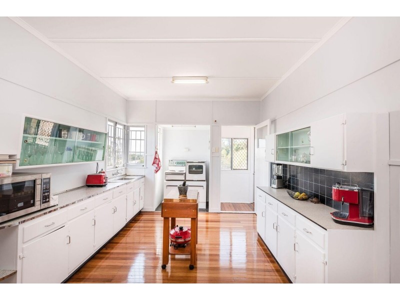 * Rea Street, Carina Heights QLD 4152