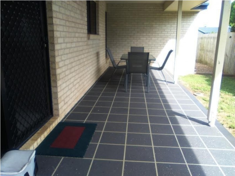18 Toppers Drive, Coral Cove QLD 4670