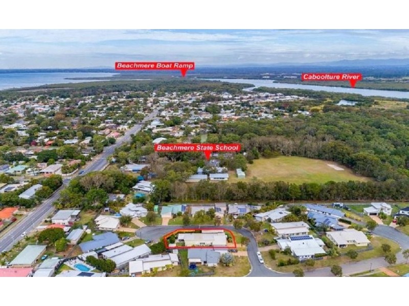 3 Yaraan Crescent, Beachmere QLD 4510