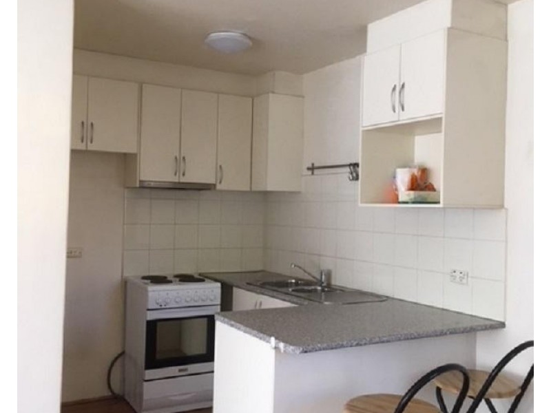 * Greeves Street, Fitzroy VIC 3065