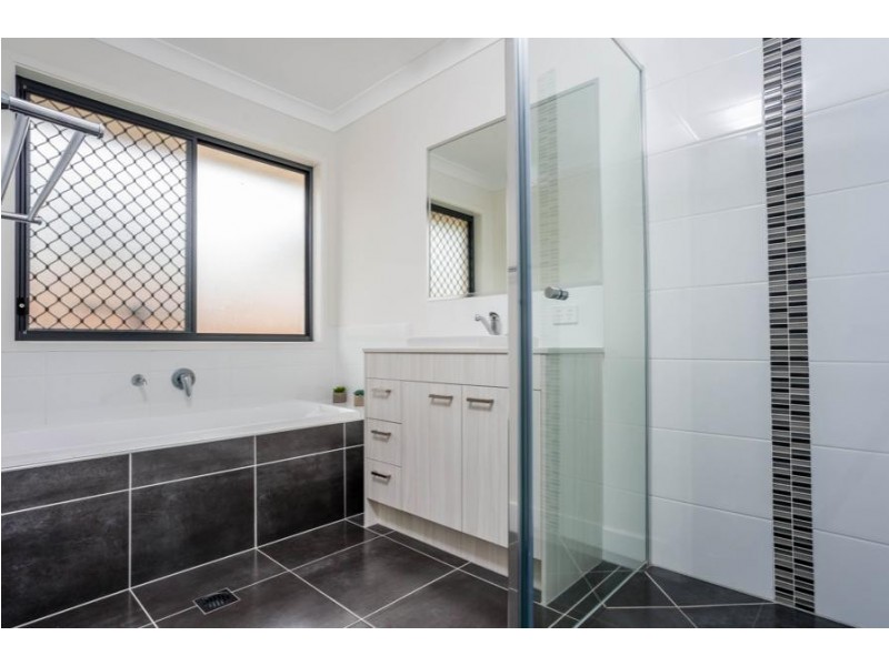 24 Rosewood Circuit, Yarrabilba QLD 4207