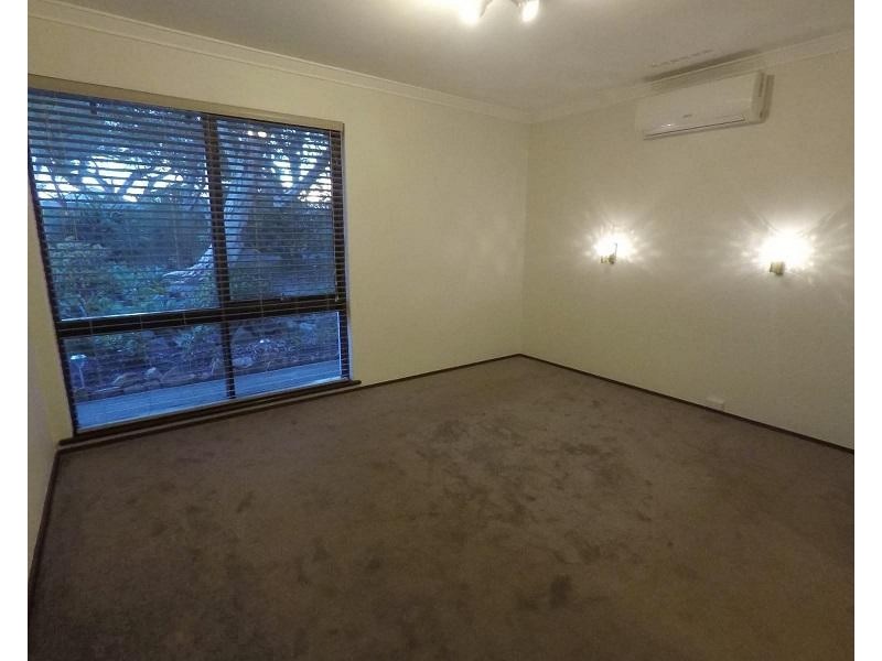 37 Dean Road, Bateman WA 6150