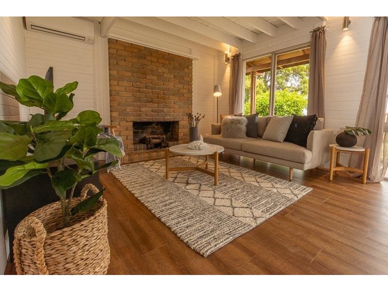 21 Garnett Street, Blackmans Bay TAS 7052