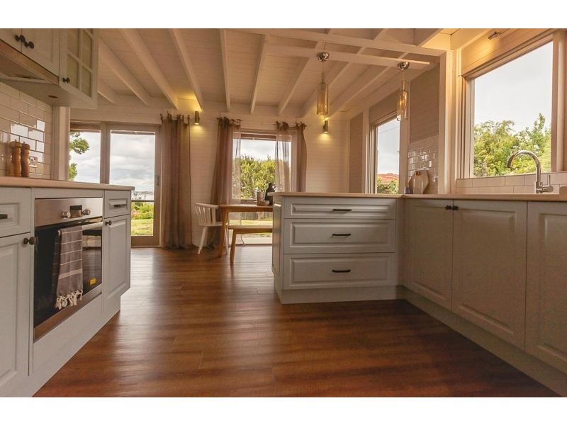 21 Garnett Street, Blackmans Bay TAS 7052