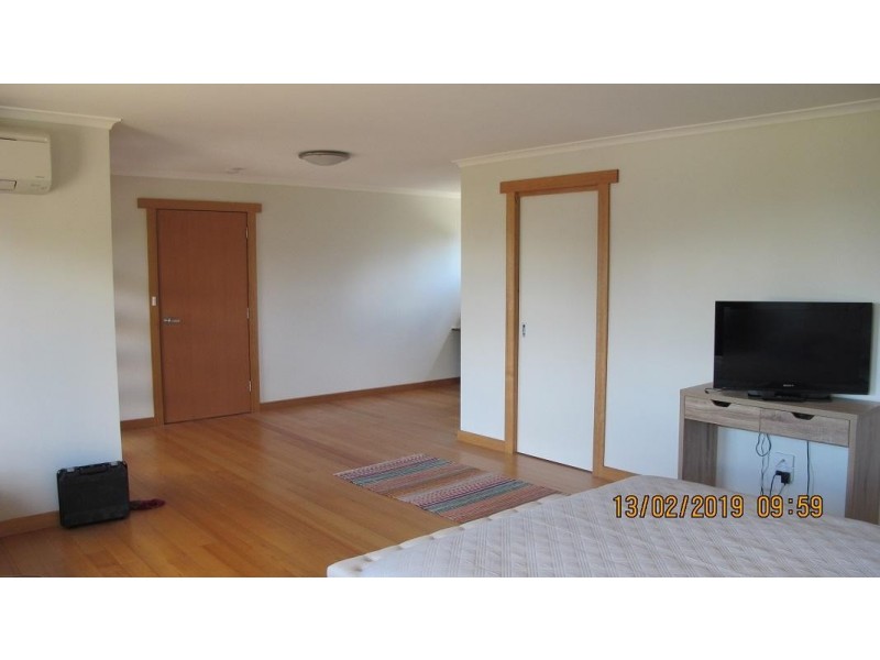 2 First Avenue, Dodges Ferry TAS 7173