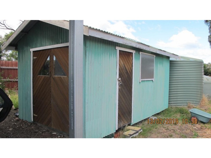 2 First Avenue, Dodges Ferry TAS 7173