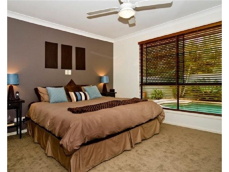3 Deal Cove, Arundel QLD 4214