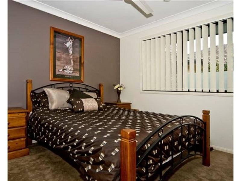 3 Deal Cove, Arundel QLD 4214