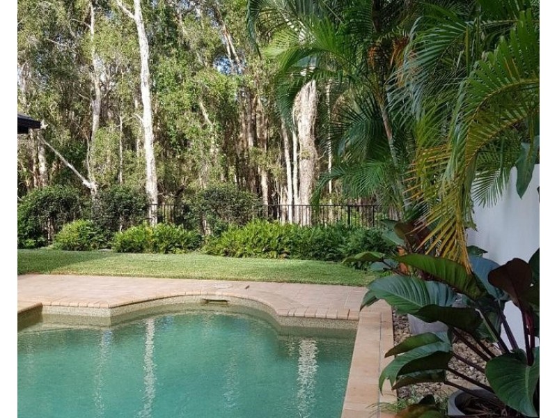 3 Deal Cove, Arundel QLD 4214