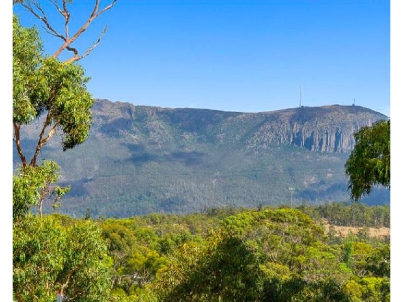 28 Brinsmead Road, Mount Nelson TAS 7007
