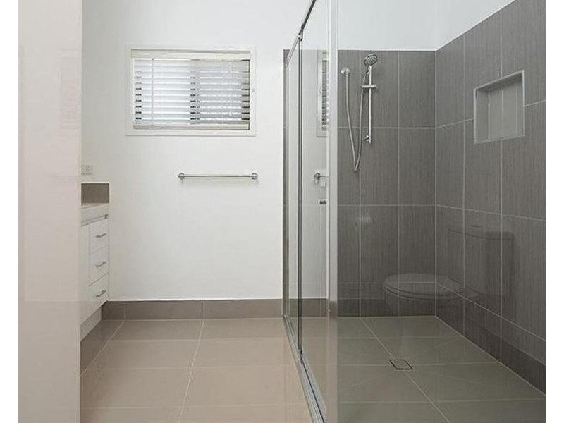 * Riding Road, Hawthorne QLD 4171