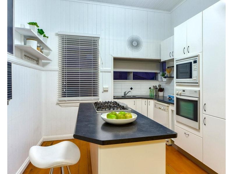 77 Ison Street, Morningside QLD 4170