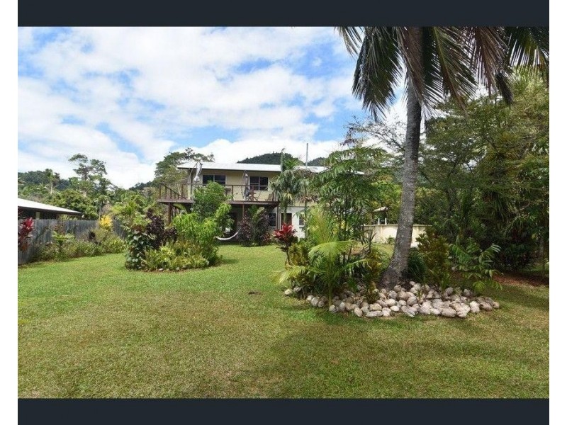 9 Butler Road, Bingil Bay QLD 4852