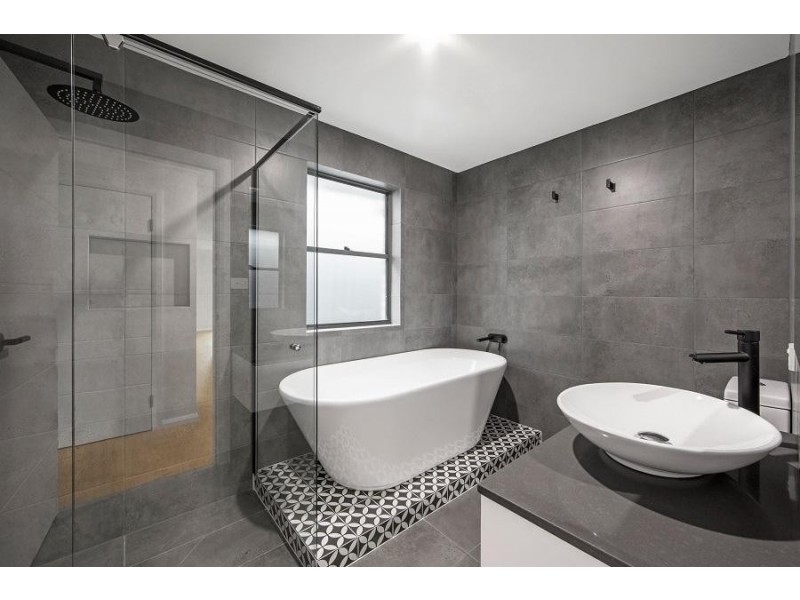 22 Surfers Drive, Lake Cathie NSW 2445