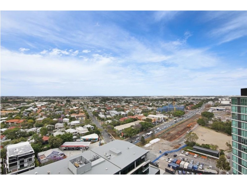 11901/8 Harbour Road, Hamilton QLD 4007