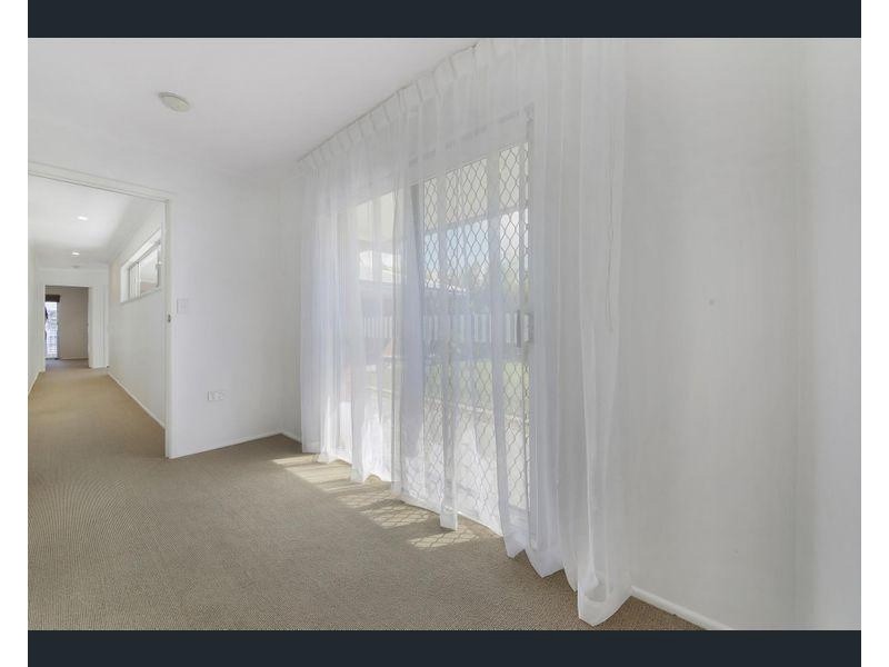 13 La Scala Court, Isle Of Capri QLD 4217