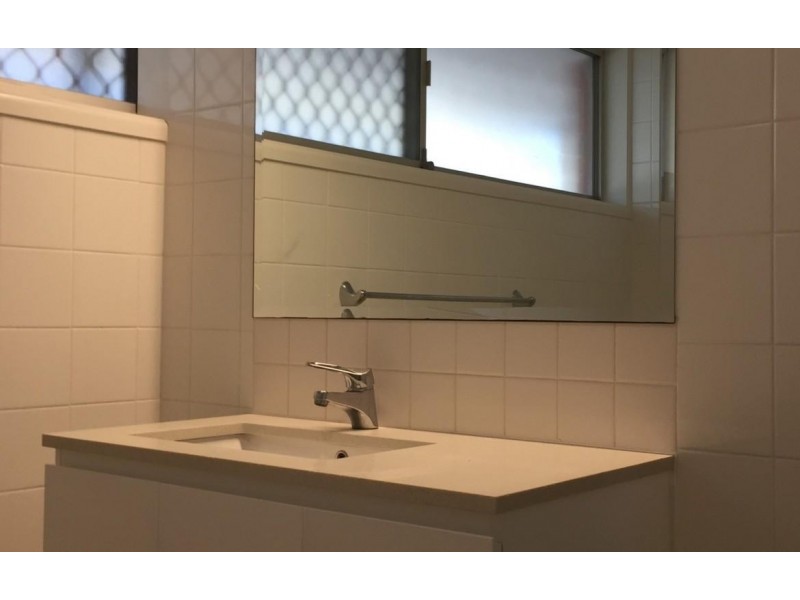 13 La Scala Court, Isle Of Capri QLD 4217