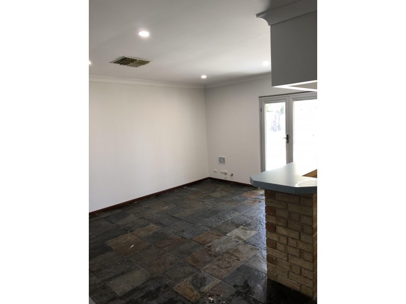 22 Hummingbird Gardens, Ballajura WA 6066