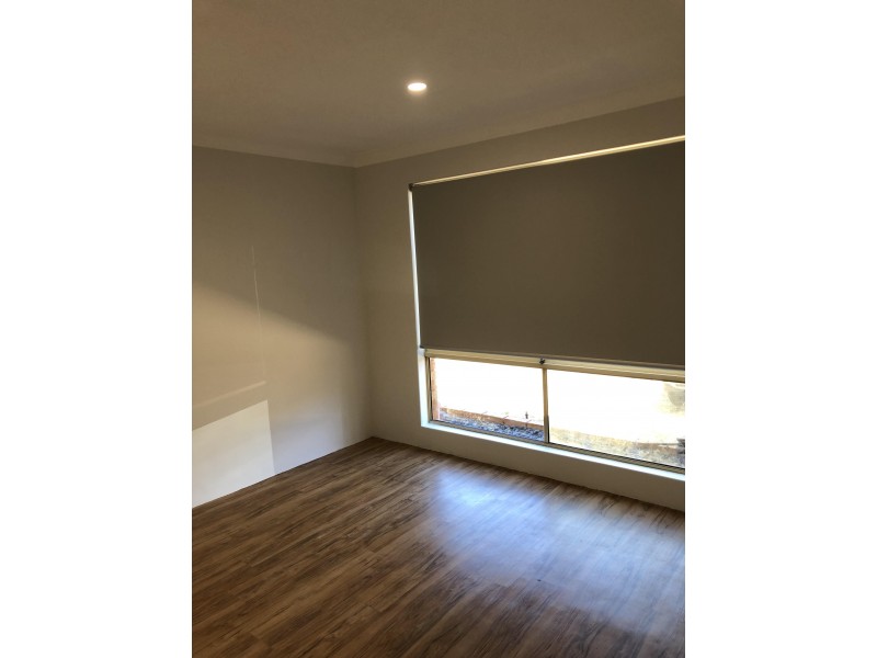 22 Hummingbird Gardens, Ballajura WA 6066