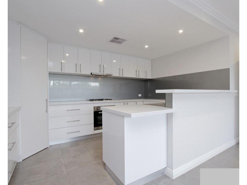 3/34 Wickling Drive, Beckenham WA 6107