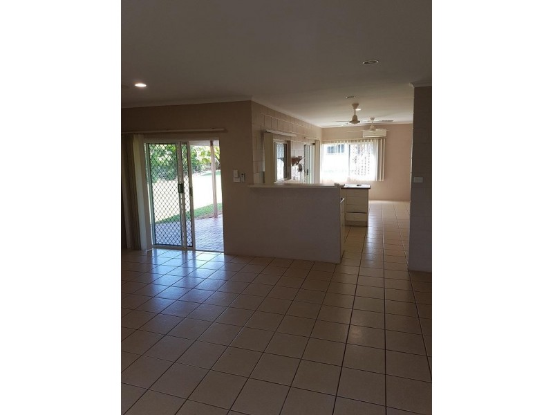 7 Royal Palm Drive, Mission Beach QLD 4852