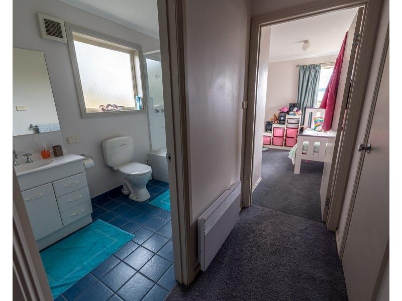 40 Fairview Drive, Kingston TAS 7050