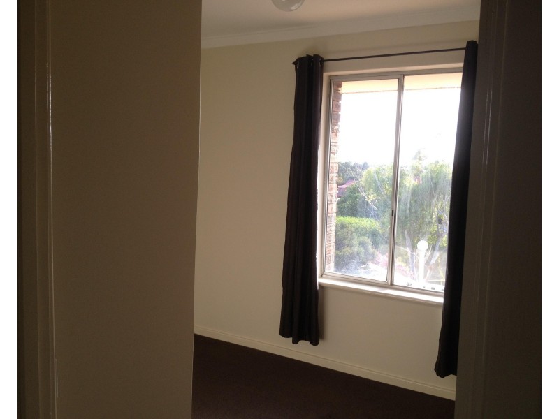 6 Cox Crescent, Quinns Rocks WA 6030