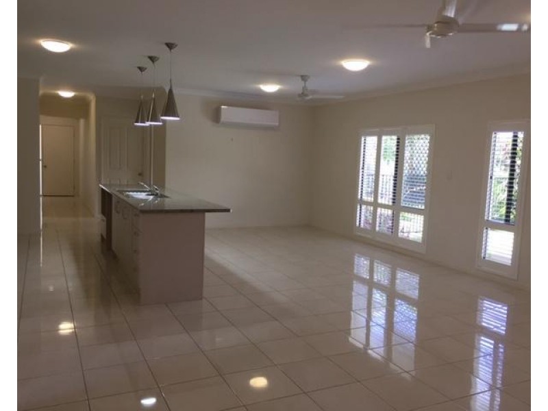 44 Flagstone Terrace, Smithfield QLD 4878
