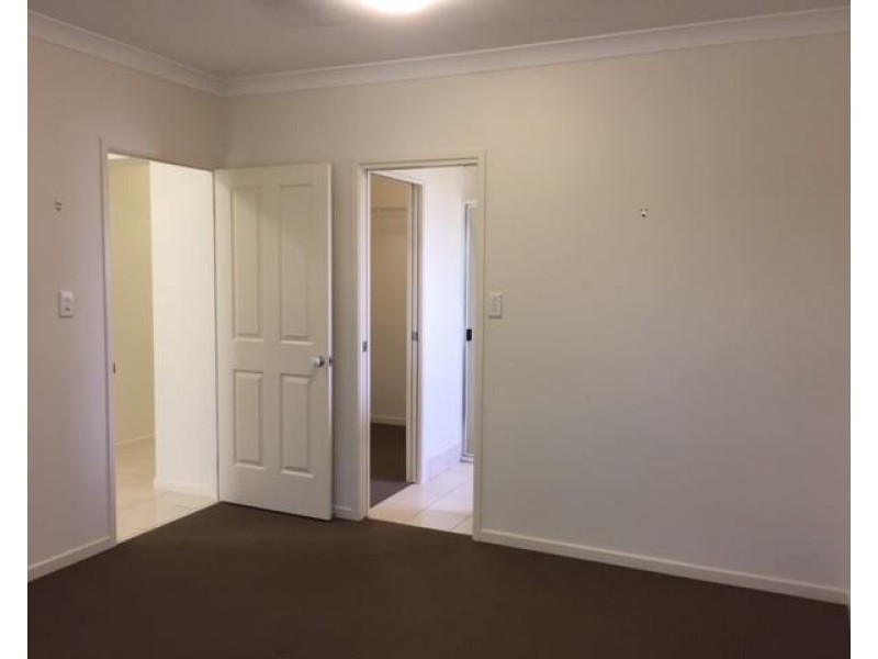 44 Flagstone Terrace, Smithfield QLD 4878