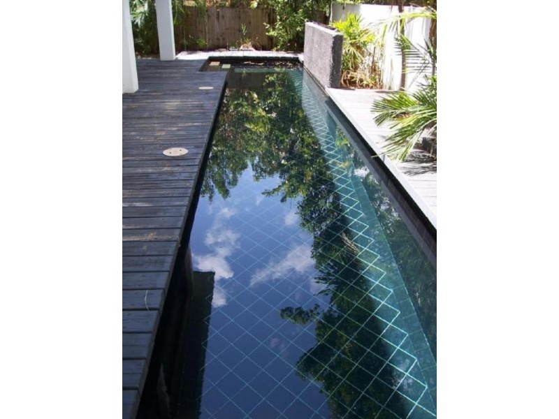 2/23 Amphora Street, Palm Cove QLD 4879