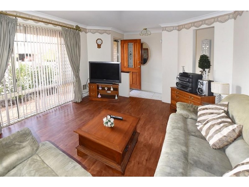 5 Bougainvillea Court, Marangaroo WA 6064