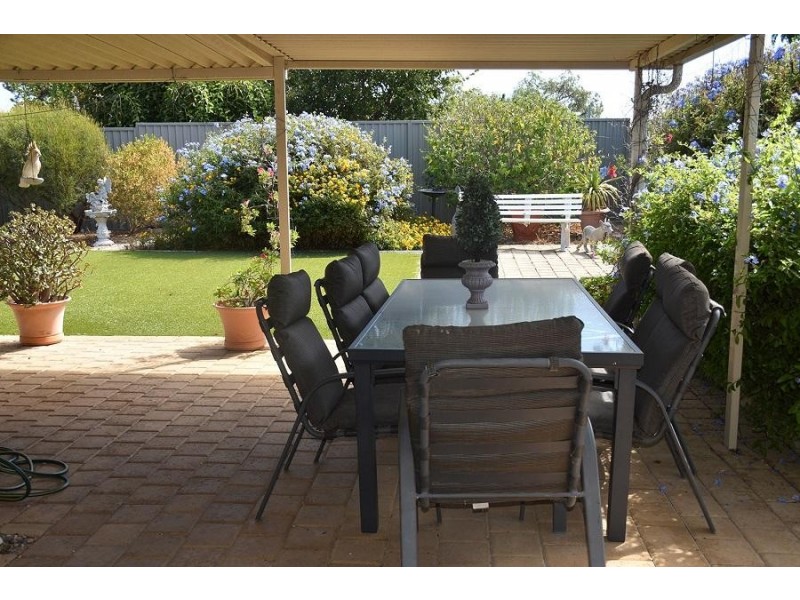 5 Bougainvillea Court, Marangaroo WA 6064