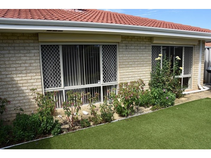 5 Bougainvillea Court, Marangaroo WA 6064