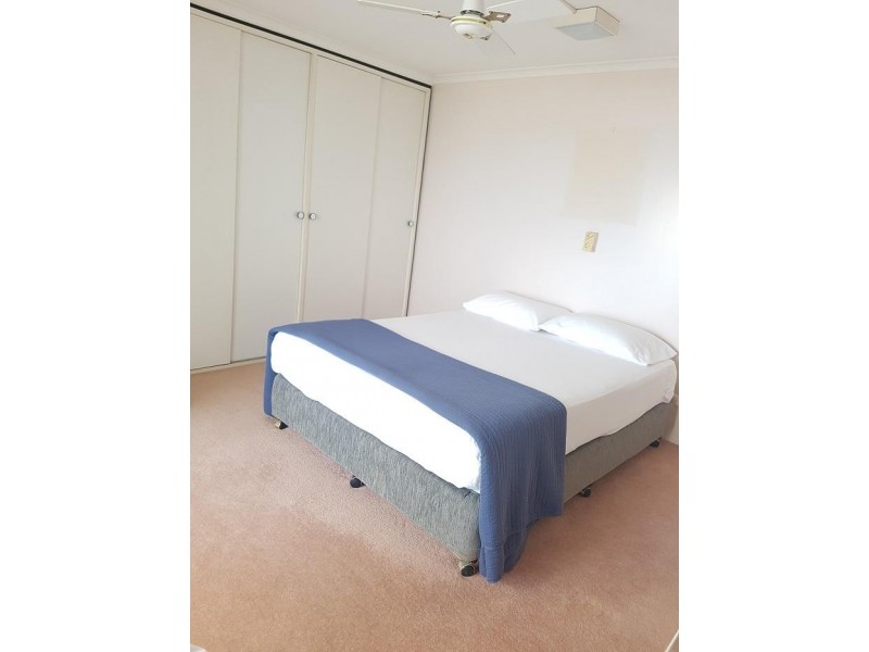 26 The Esplanade, Surfers Paradise QLD 4217