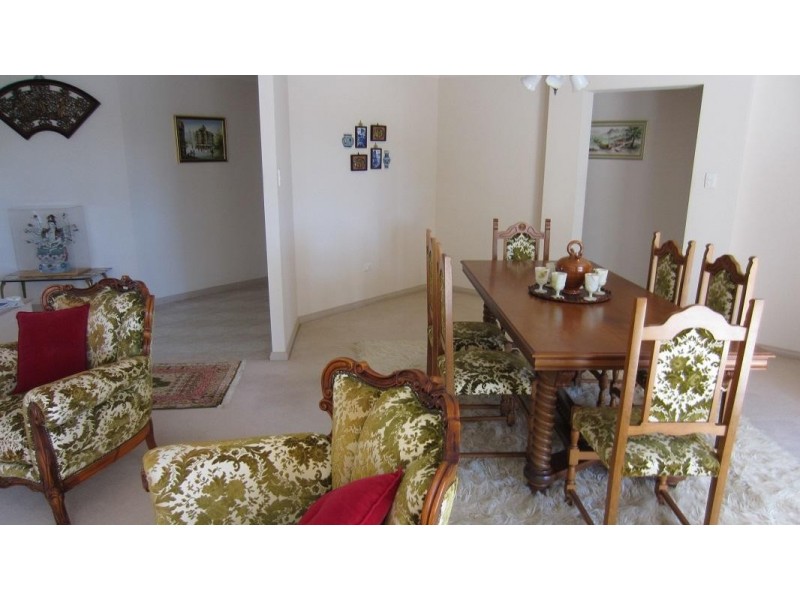 6 Montrose Court, Benowa Waters QLD 4217