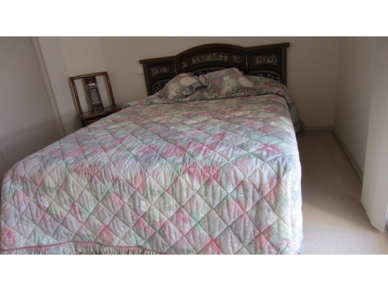 6 Montrose Court, Benowa Waters QLD 4217