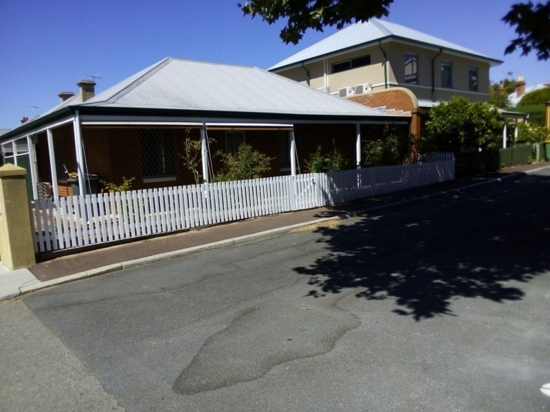 29B Quarry Street, Fremantle WA 6160